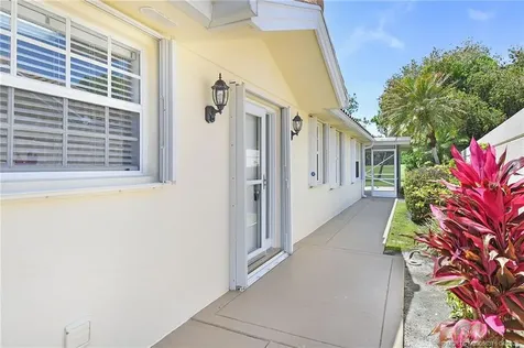 7767 SE Spicewood Circle Hobe Sound FL 33455