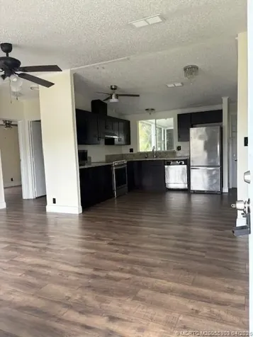 410 SW 134 Way Davie FL 33325