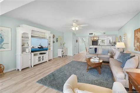 5532 NE Gulfstream Way Stuart FL 34996