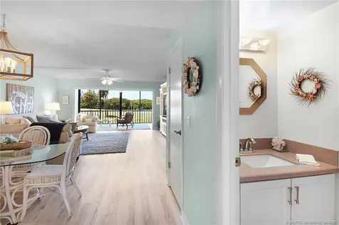 5532 NE Gulfstream Way Stuart FL 34996