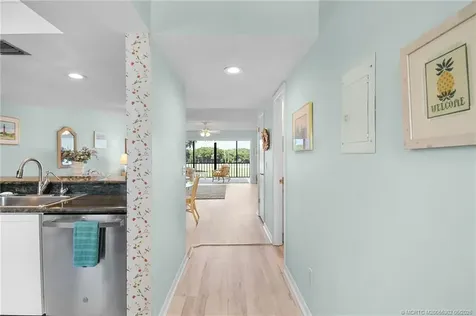 5532 NE Gulfstream Way Stuart FL 34996
