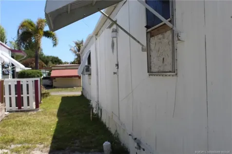 345 NE Tropicalia Lane Jensen Beach FL 34957
