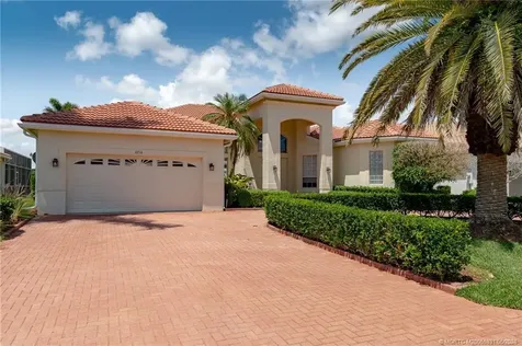 2216 SE Stonehaven Road Port St Lucie FL 34952