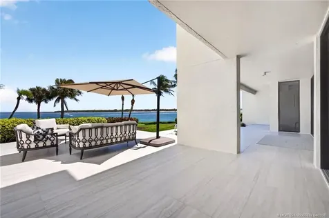2812 SE Dune Drive Stuart FL 34996