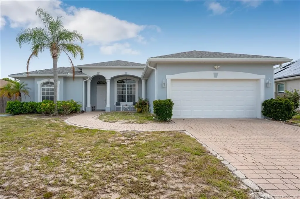 4226 SW Jame Street Port St Lucie FL 34953