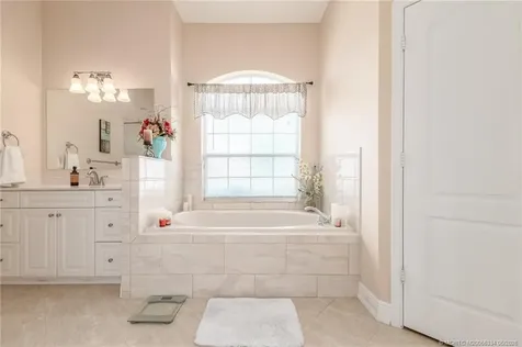 4226 SW Jame Street Port St Lucie FL 34953