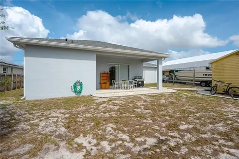 4226 SW Jame Street Port St Lucie FL 34953
