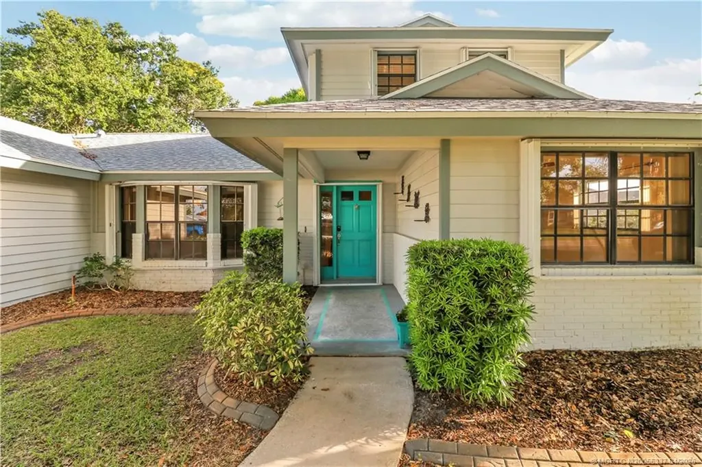 5502 Echo Pines Circle W Fort Pierce FL 34951