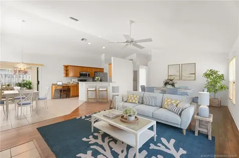 904 NW Waterlily Place Jensen Beach FL 34957