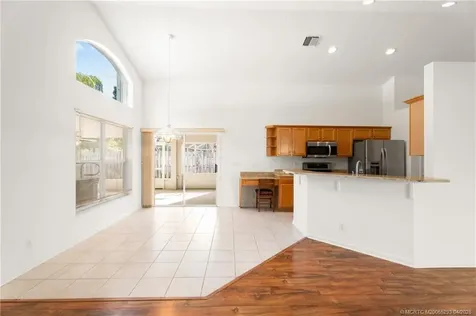 904 NW Waterlily Place Jensen Beach FL 34957