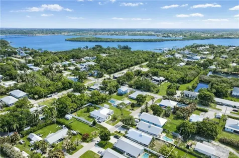 896 SW 34th Terrace Palm City FL 34990