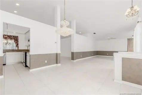 376 Canna Way NW Jensen Beach FL 34957