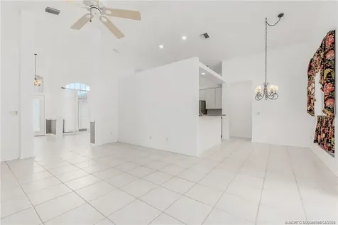 376 Canna Way NW Jensen Beach FL 34957