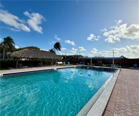 8005 SE Villa Circle Hobe Sound FL 33455