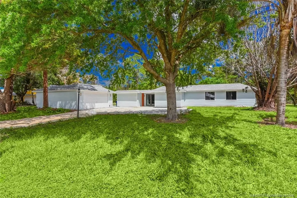 8587 SW 18th Avenue Stuart FL 34997