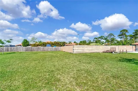 511 SW South River Drive Stuart FL 34997