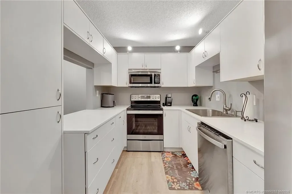 1965 SW Silver Pine Way Palm City FL 34990