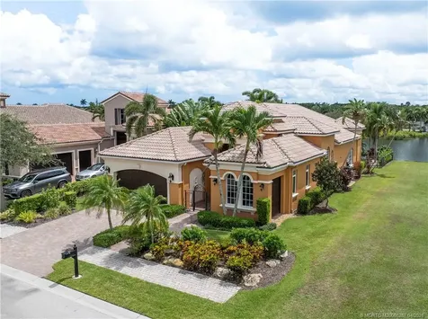 130 SE Bella Strano Port St Lucie FL 34984