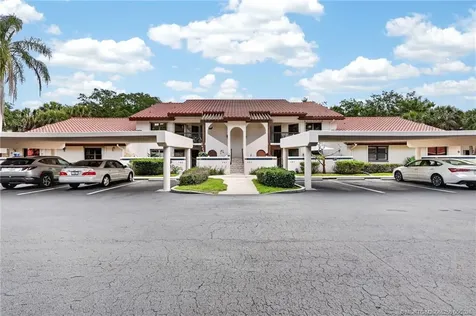 6031 SE Martinique Drive Stuart FL 34997