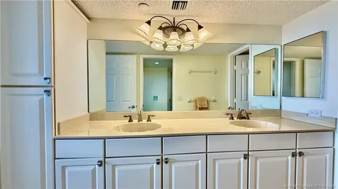 5055 N Highway A1a Hutchinson Island FL 34949