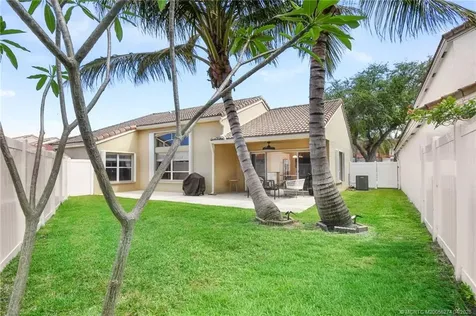 10203 Siena Oaks Circle S Palm Beach Gardens FL 33410