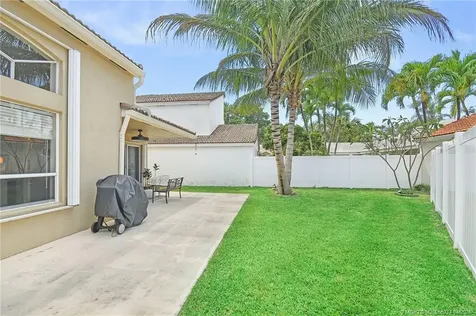 10203 Siena Oaks Circle S Palm Beach Gardens FL 33410