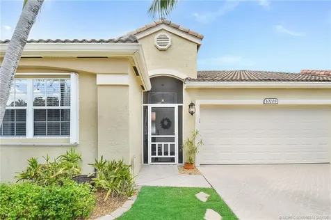 10203 Siena Oaks Circle S Palm Beach Gardens FL 33410