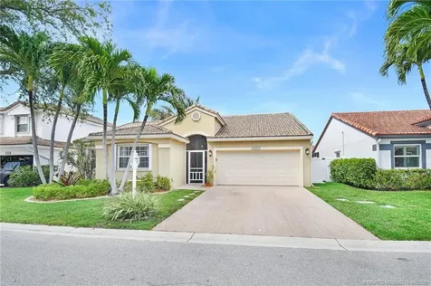 10203 Siena Oaks Circle S Palm Beach Gardens FL 33410