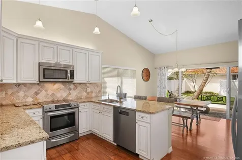 10203 Siena Oaks Circle S Palm Beach Gardens FL 33410