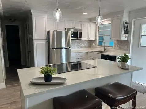 4144 2nd Court Lantana FL 33467