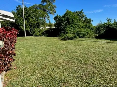 4144 2nd Court Lantana FL 33467