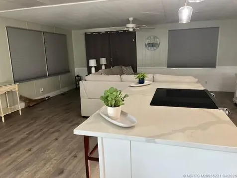 4144 2nd Court Lantana FL 33467