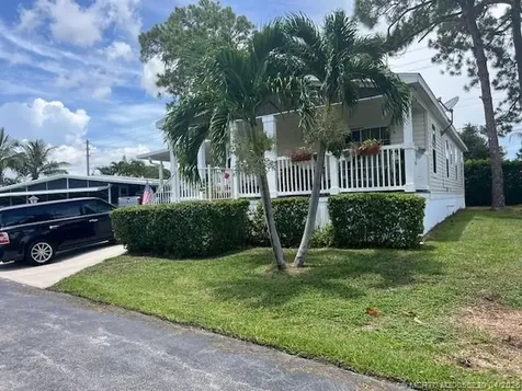 4241 Royal Manor Boulevard Boynton Beach FL 33436