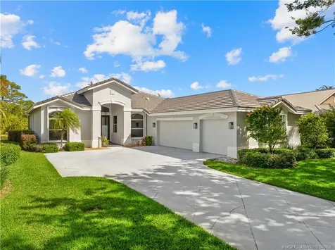 5513 SE Forest Glade Trail Hobe Sound FL 33455