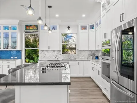 5513 SE Forest Glade Trail Hobe Sound FL 33455