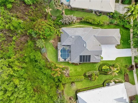 5513 SE Forest Glade Trail Hobe Sound FL 33455