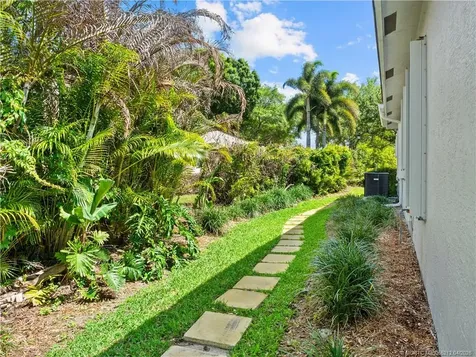 5513 SE Forest Glade Trail Hobe Sound FL 33455