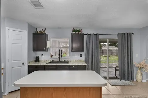 2141 SE Wald Street Port St Lucie FL 34984