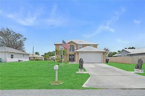 2141 SE Wald Street Port St Lucie FL 34984