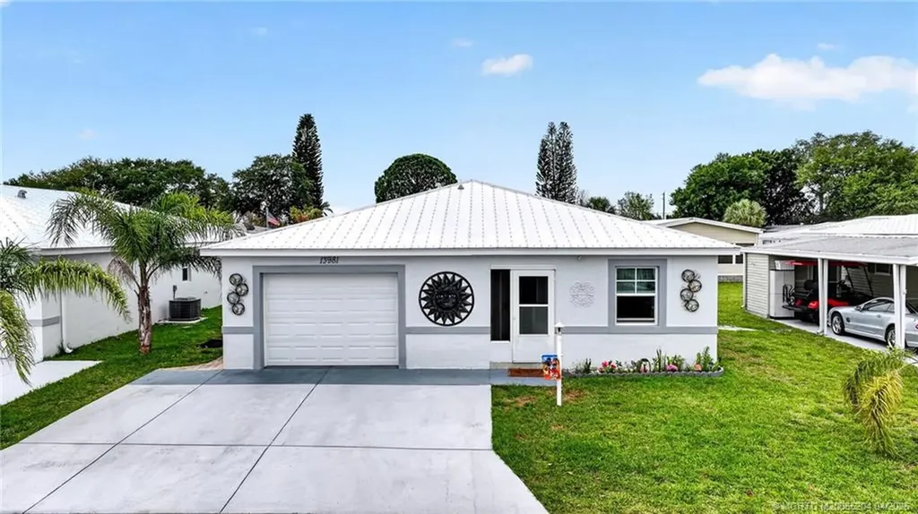 13981 Adelfa Avenue Fort Pierce FL 34951