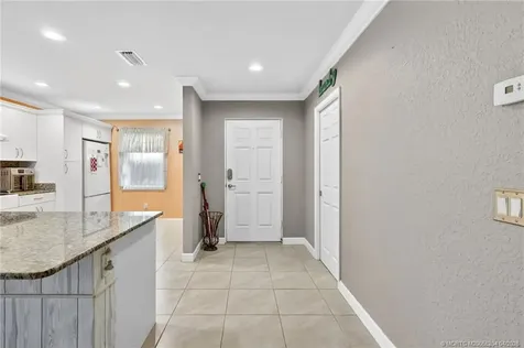 13981 Adelfa Avenue Fort Pierce FL 34951