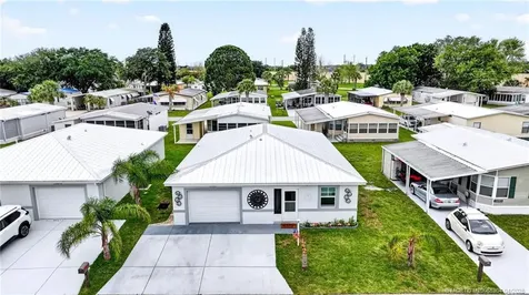13981 Adelfa Avenue Fort Pierce FL 34951