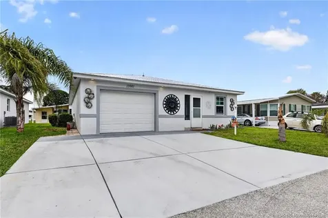 13981 Adelfa Avenue Fort Pierce FL 34951