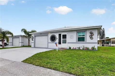 13981 Adelfa Avenue Fort Pierce FL 34951