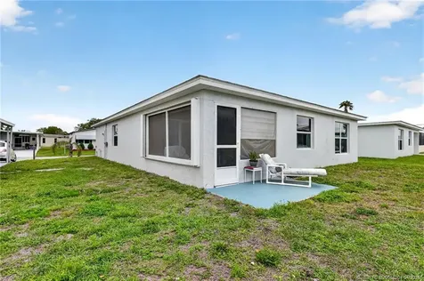 13981 Adelfa Avenue Fort Pierce FL 34951