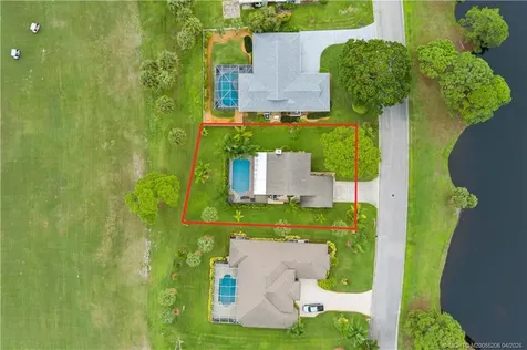 4332 Gator Trace Circle Fort Pierce FL 34982