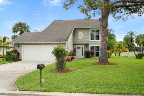 4332 Gator Trace Circle Fort Pierce FL 34982