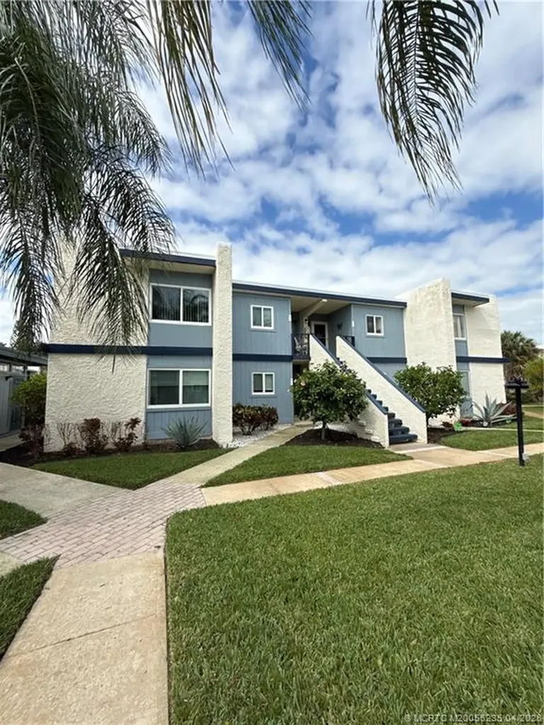 1561 NE 12th Terrace NE Jensen Beach FL 34957