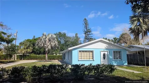1097 NE Kubin Avenue Jensen Beach FL 34957