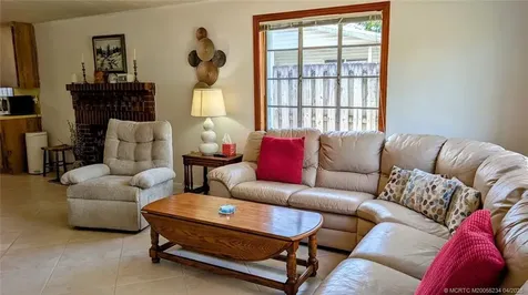 1097 NE Kubin Avenue Jensen Beach FL 34957